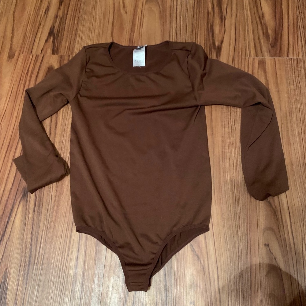 Long sleeve brown body suit